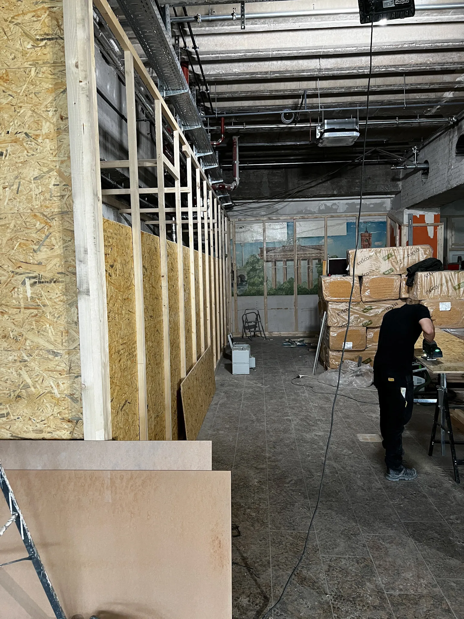 Holzständerwand mit Strohbauplatten